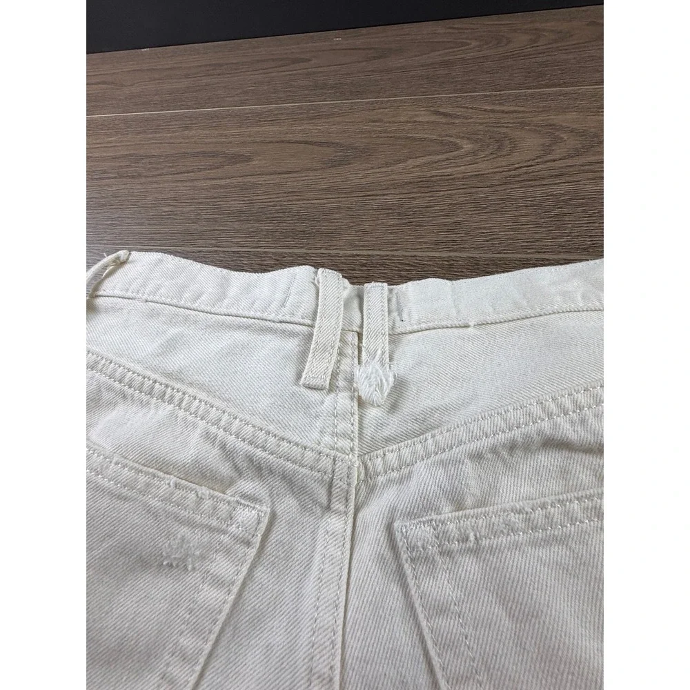 We The Free Free People Makai Cutoff Distressed Shorts Size 26 off White